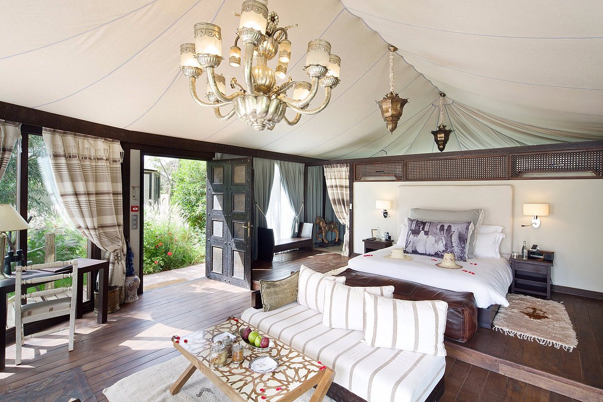 Glamping Interiors