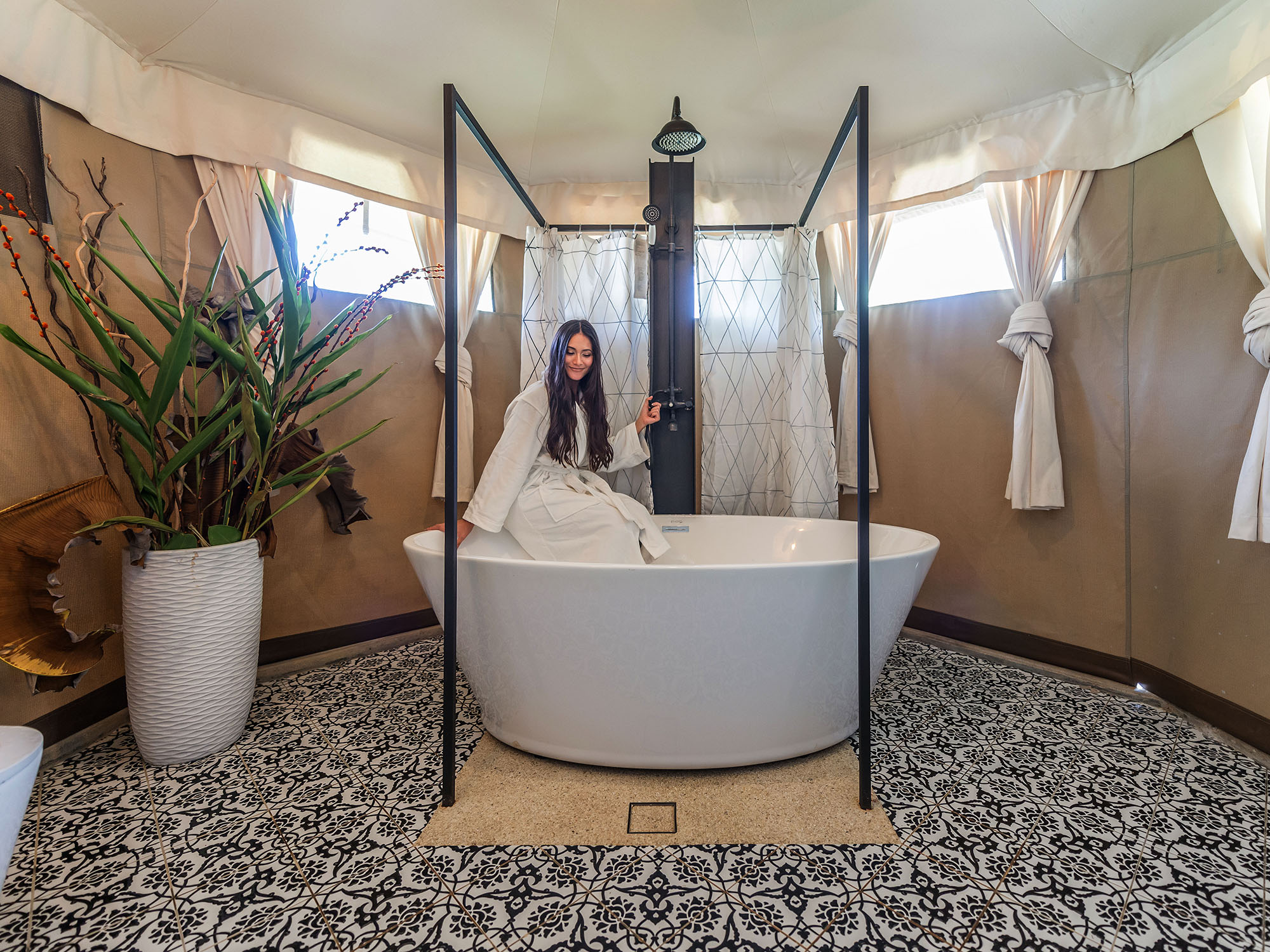 Luxury Tents With Bathroom rajah3